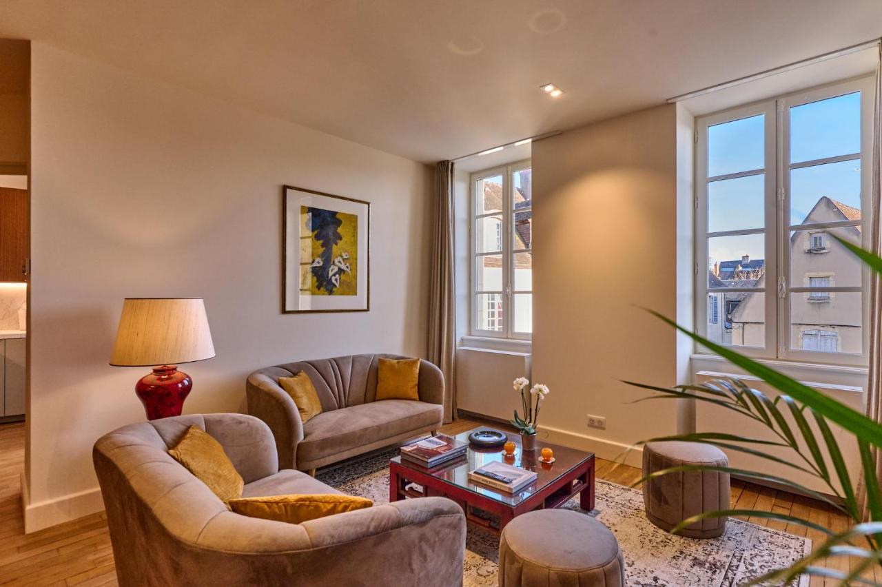 Appartement Montagnon - Les Suites Du Palais - Classe 4 Etoiles, Parking Prive, Vue Cathedrale, 3 Chambres, Primo C0Nciergerie Невер Экстерьер фото
