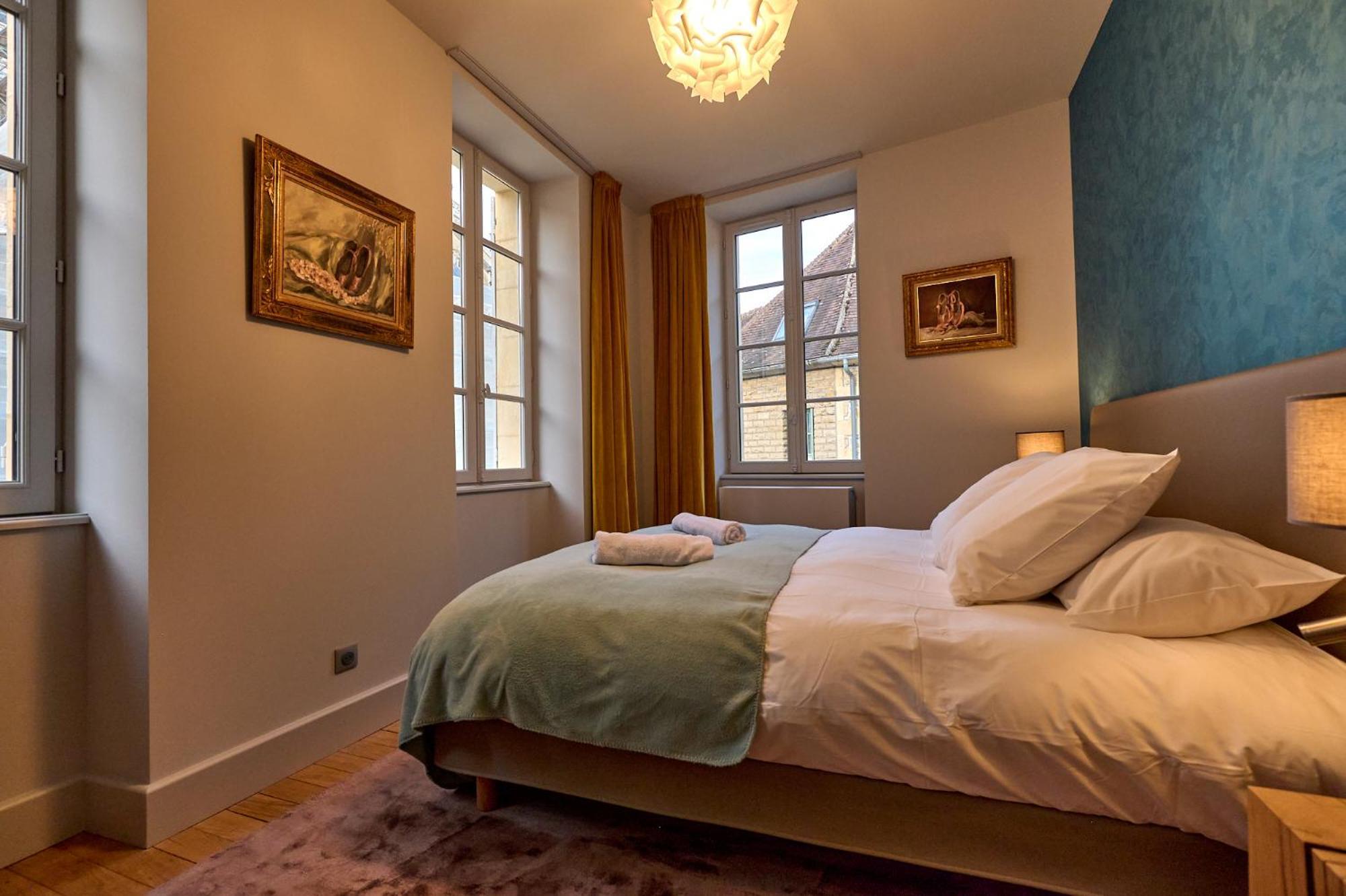 Appartement Montagnon - Les Suites Du Palais - Classe 4 Etoiles, Parking Prive, Vue Cathedrale, 3 Chambres, Primo C0Nciergerie Невер Экстерьер фото