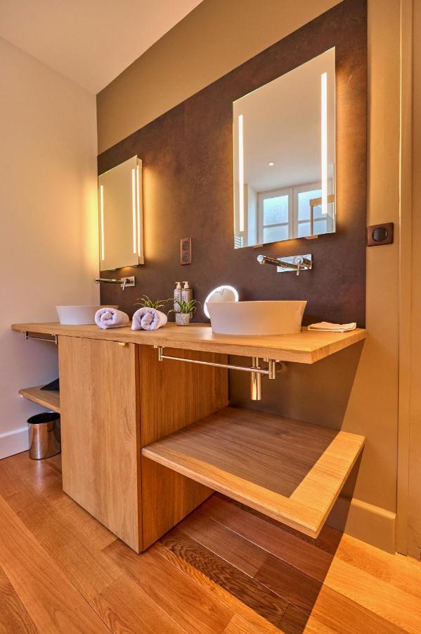 Appartement Montagnon - Les Suites Du Palais - Classe 4 Etoiles, Parking Prive, Vue Cathedrale, 3 Chambres, Primo C0Nciergerie Невер Экстерьер фото