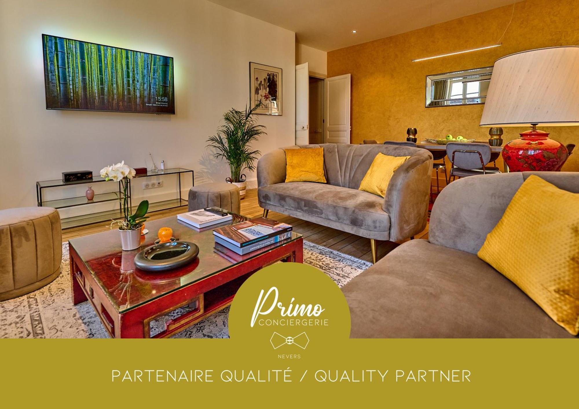 Appartement Montagnon - Les Suites Du Palais - Classe 4 Etoiles, Parking Prive, Vue Cathedrale, 3 Chambres, Primo C0Nciergerie Невер Экстерьер фото